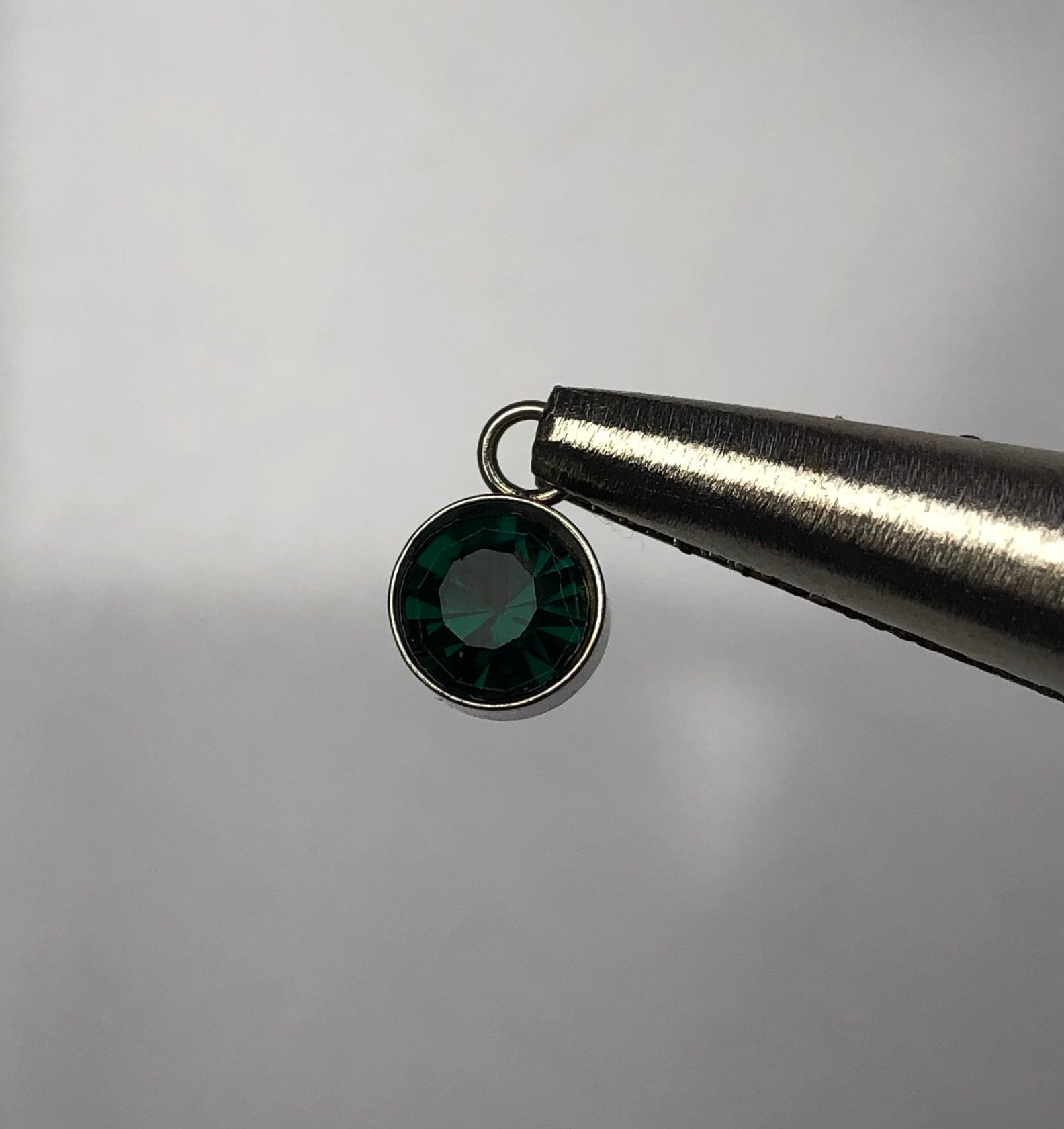 Çelik silver yeşil tektaş charm