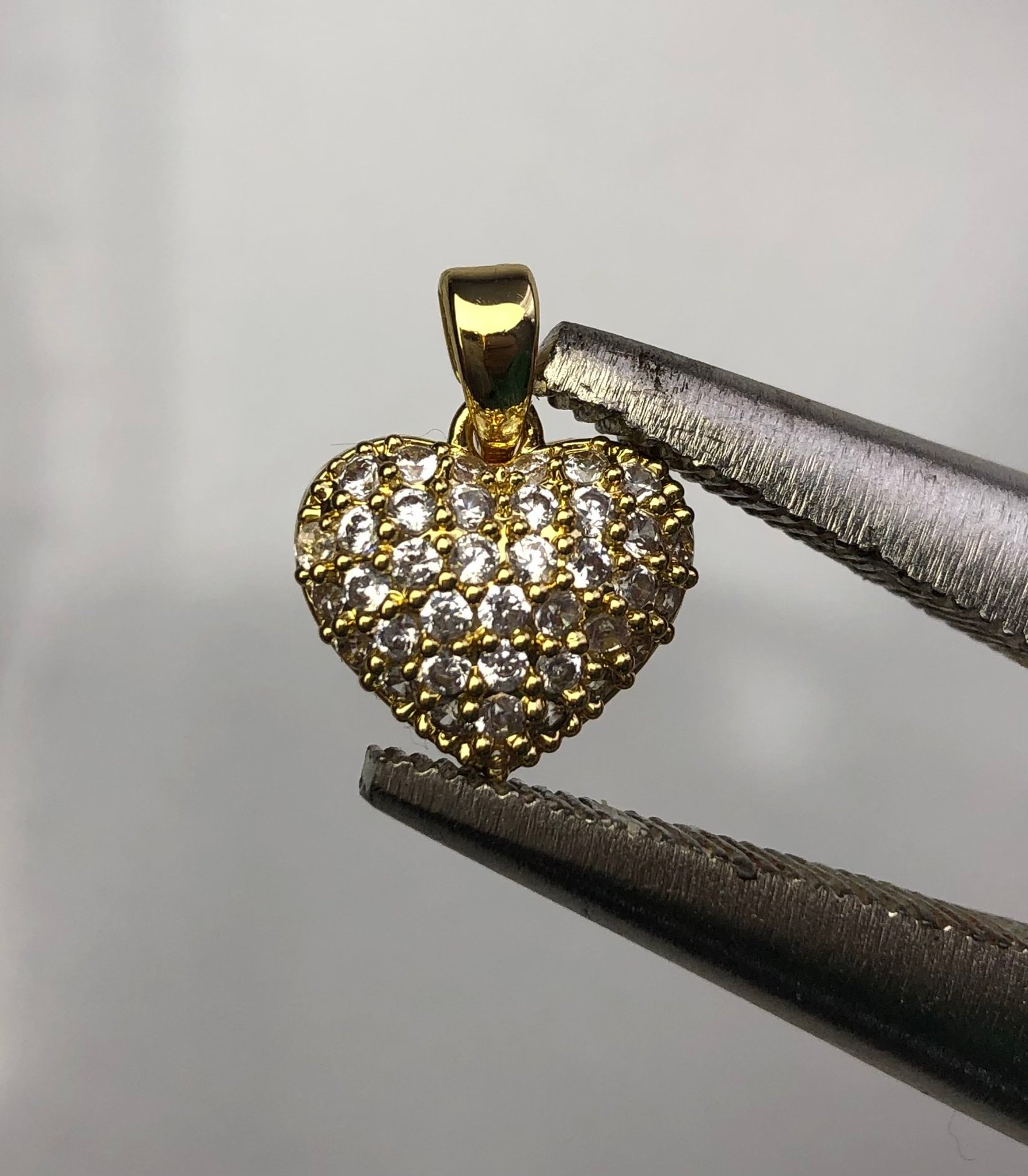 Zirkon taşlı dolgulu çelik kalp kolye charm