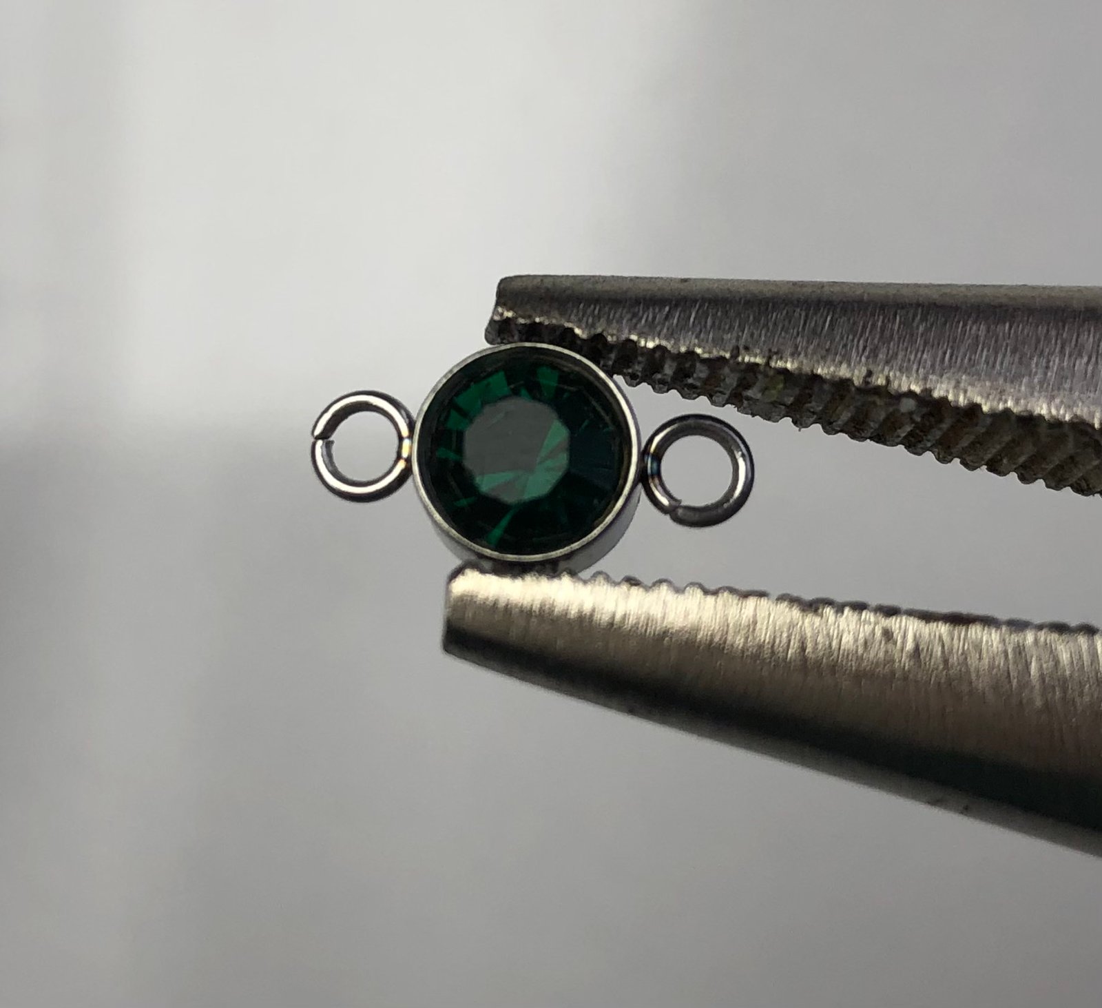 Mavi çift kulplu tektaş charm