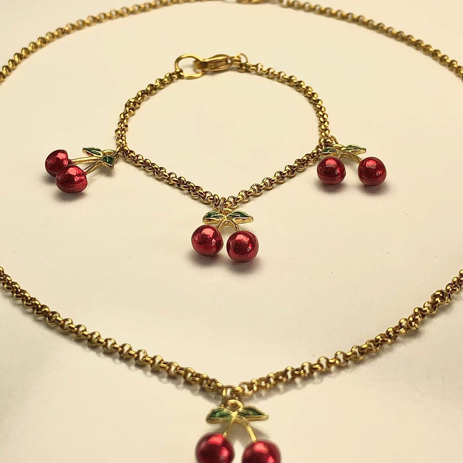 Kiraz sallantılı çelik set